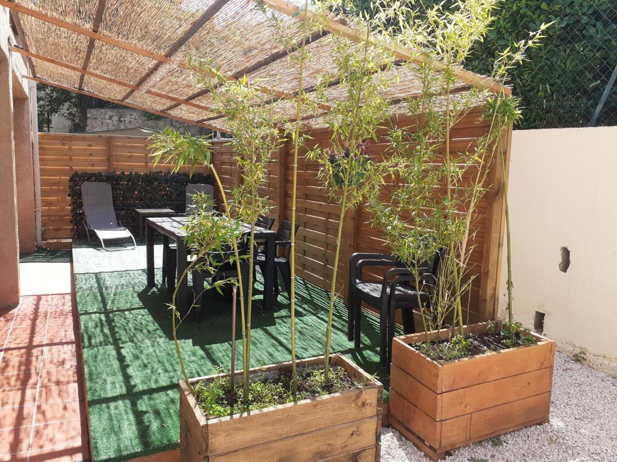 Location Vacances T4 Bas De Villa Toulon Exterior foto